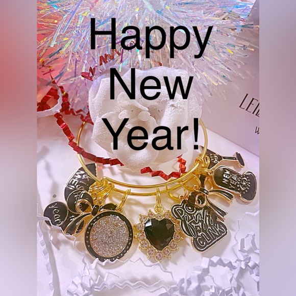 New Year gold charm bangle bracelet - Picture 2 of 6